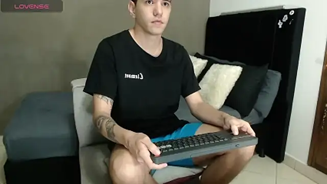 Matteo12  online show from 04.27.26