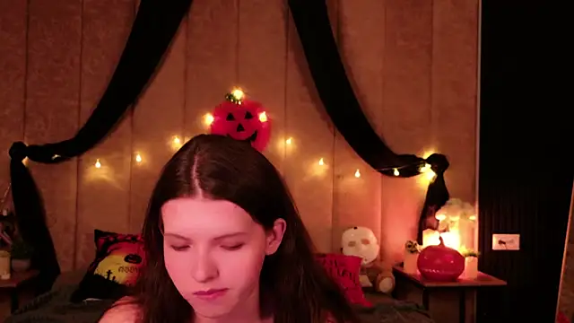 Gaby Essen online show from 10.24.25