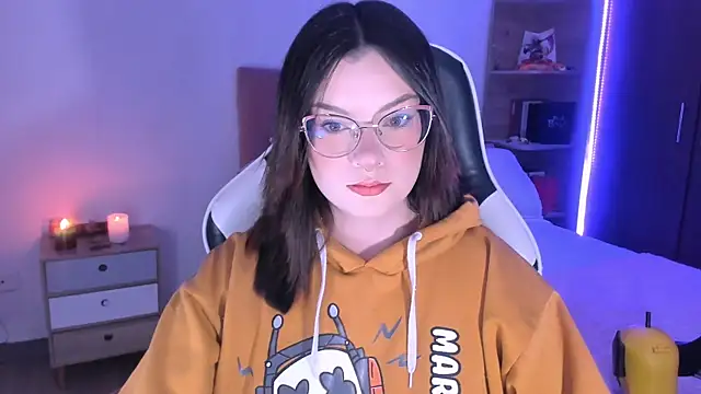 Snapshot of OphelianaRose33 chatting on 09.08.25 OphelianaRose33 online show from 09.08.25