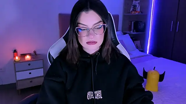 Snapshot of OphelianaRose33 chatting on 11.07.25 OphelianaRose33 online show from 11.07.25