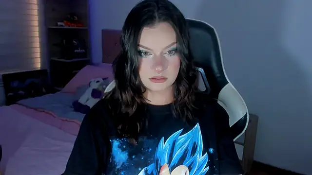 OphelianaRose33 online show from 06.22.26