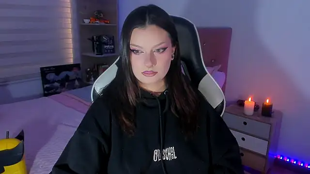 OphelianaRose33 online show from 07.02.26