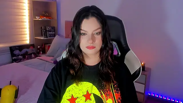 OphelianaRose33 online show from 07.04.26