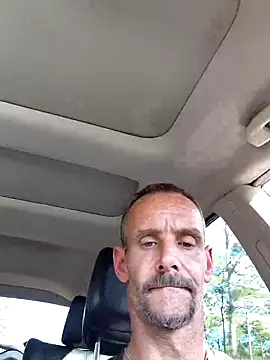 Snapshot of Hungwell1515 chatting on 10.12.25 Hungwell1515 online show from 10.12.25
