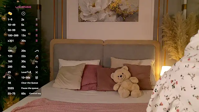 LanaElise online show from 01.08.26