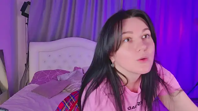 Snapshot of love_me__tonight_ chatting on 01.13.26 love me tonight online show from 01.13.26