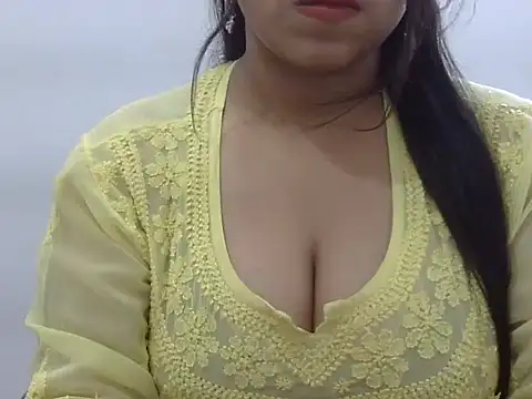 Snapshot of LIYO_ chatting on 06.15.26 LIYO online show from 06.15.26