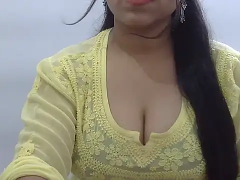 Snapshot of LIYO_ chatting on 06.26.26 LIYO online show from 06.26.26
