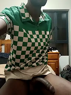 Snapshot of Fizozoo chatting on 12.14.25 Fizozoo online show from 12.14.25