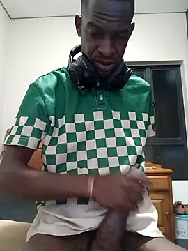 Snapshot of Fizozoo chatting on 02.07.26 Fizozoo online show from 02.07.26