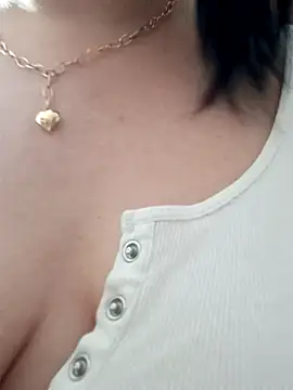 TriumphLove online show from 01.28.25