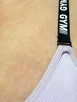 TriumphLove online show from 10.17.25