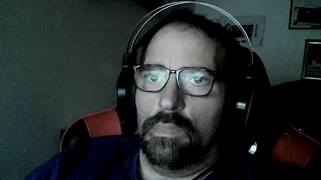 Snapshot of Big-Man-Thomas chatting on 07.23.26 Big-Man-Thomas online show from 07.23.26