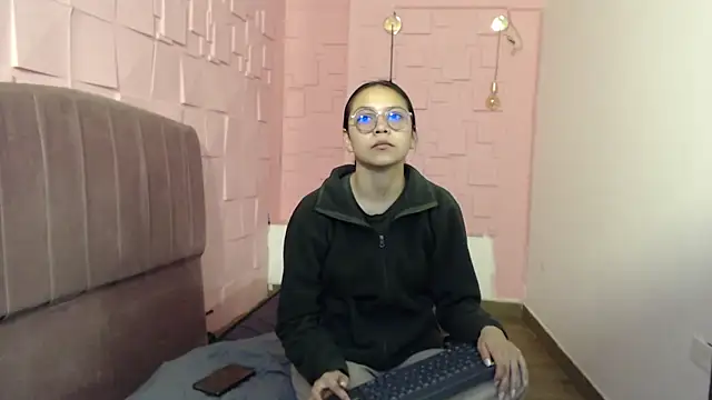 Snapshot of katalina07_1 chatting on 12.05.25 katalina07 1 online show from 12.05.25