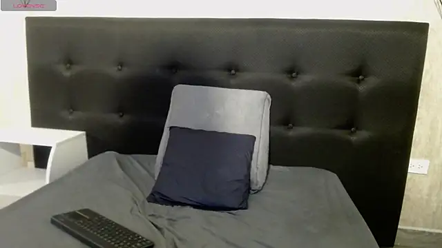 Snapshot of katalina07_1 chatting on 12.13.25 katalina07 1 online show from 12.13.25