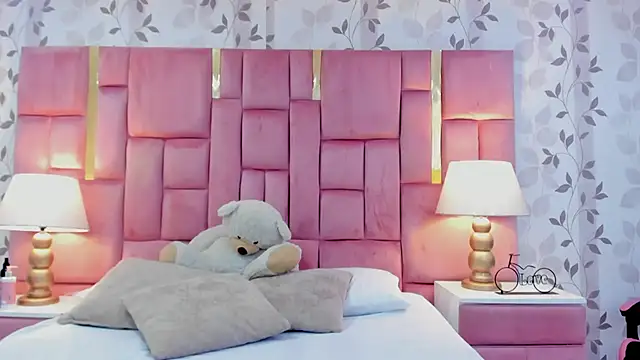 GabyMoreau online show from 03.06.26