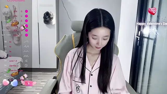 Snapshot of OiOi-666 chatting on 10.14.25 OiOi-666 online show from 10.14.25