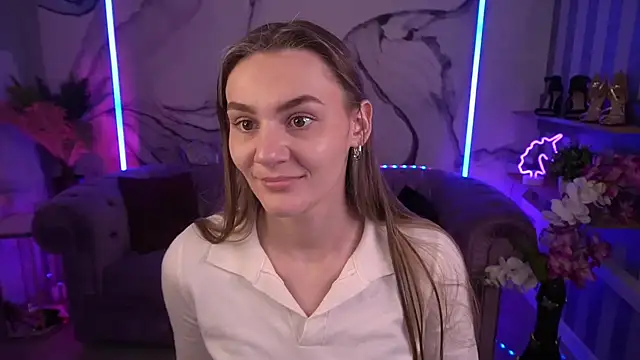 DiamondGoldie online show from 09.26.25