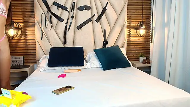 Cinthiabaker online show from 11.29.25