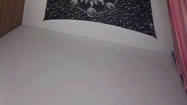 lilyx  online show from 04.19.26