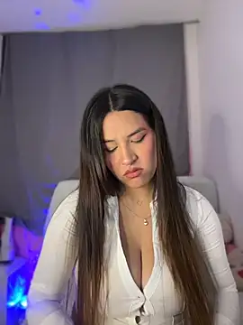 Snapshot of Linda_Bellucci chatting on 07.19.26 Linda Bellucci online show from 07.19.26