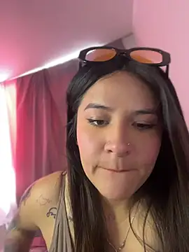 Snapshot of Linda_Bellucci chatting on 07.21.26 Linda Bellucci online show from 07.21.26