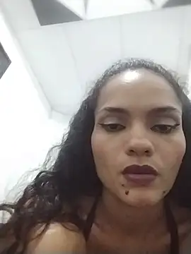 Karen Ariass online show from 06.07.26