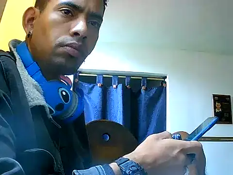 Negritohot2828 online show from 04.20.26