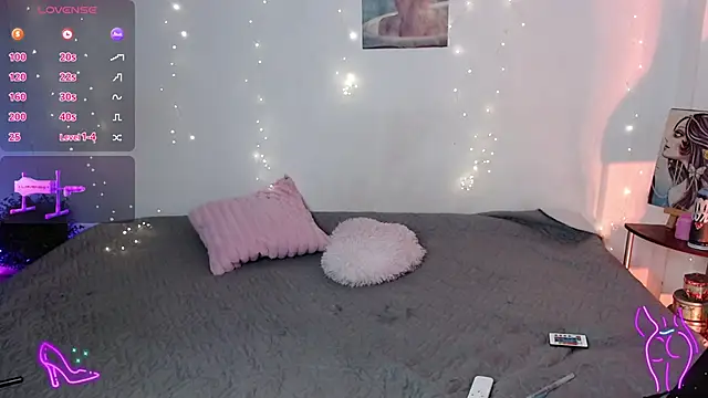 Snapshot of violetjane chatting on 11.06.25 violetjane online show from 11.06.25