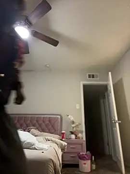 Dolla-Billlz online show from 04.04.26