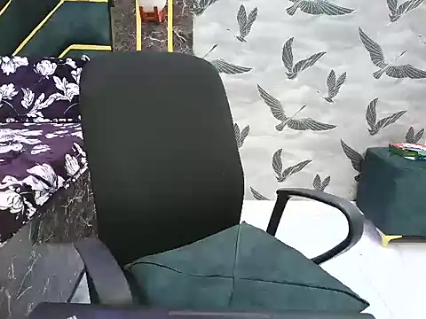 Urlove lily online show from 06.08.26