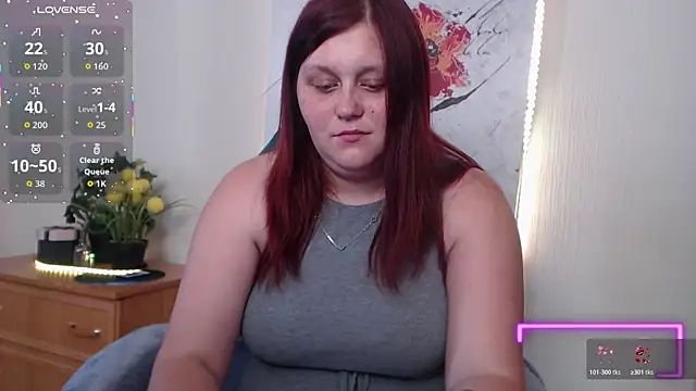 Snapshot of Alisawoods_ chatting on 06.24.26 Alisawoods online show from 06.24.26