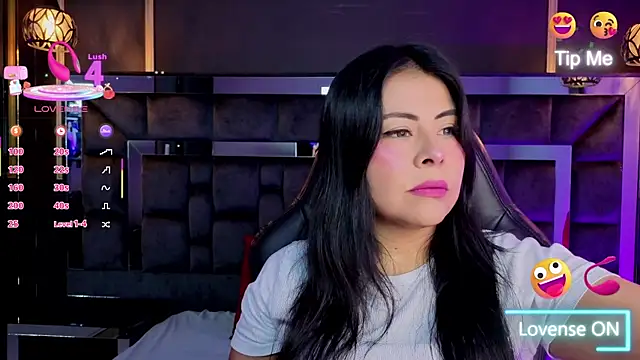 Aniajoness  online show from 12.20.25