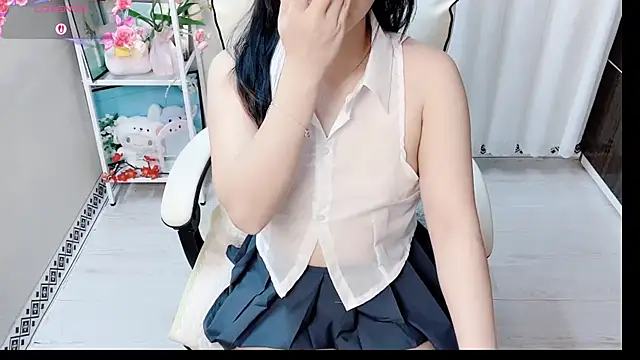 phuongnhi  online show from 06.10.26