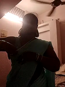 Snapshot of telugu_Geetha30 chatting on 10.12.25 telugu Geetha30 online show from 10.12.25