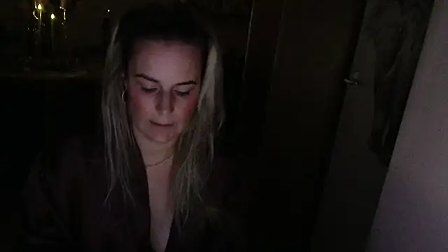 Mrs-Aurora online show from 03.10.26