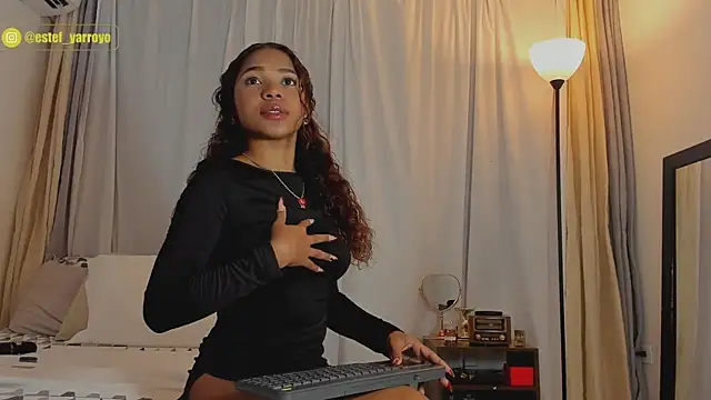 Snapshot of Estefy_arroyo1 chatting on 01.09.26 Estefy arroyo1 online show from 01.09.26