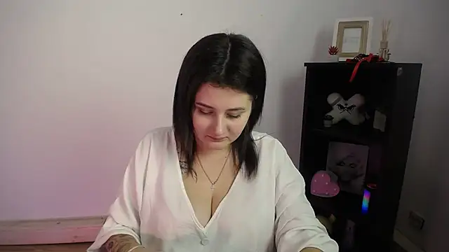 Katrin kiss  online show from 11.20.25