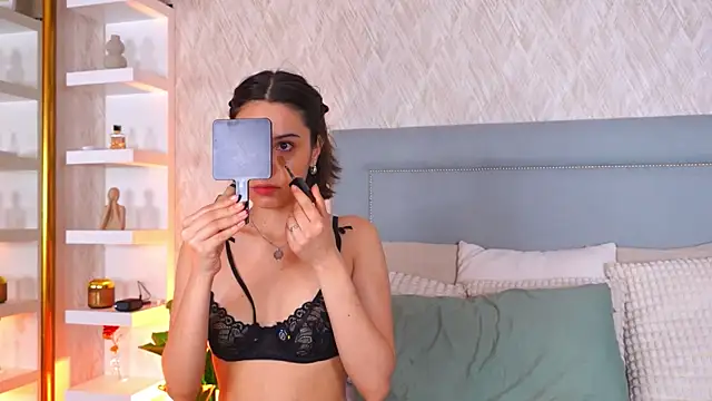 Sofy Bradd online show from 05.09.26