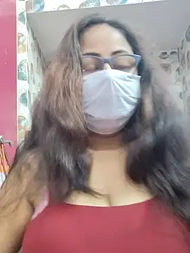 Snapshot of nisha_1110 chatting on 02.19.26 nisha 1110 online show from 02.19.26