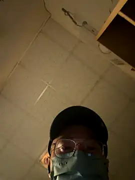 Snapshot of Rmangotw chatting on 10.14.25 Rmangotw online show from 10.14.25