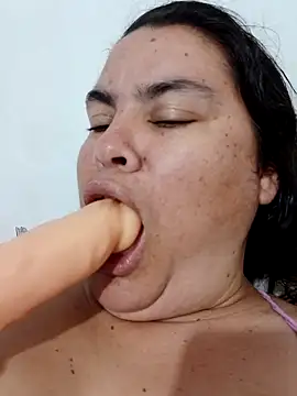 yaneth  online show from 09.13.25