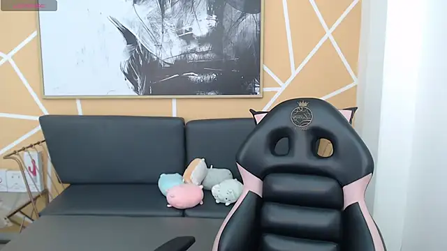 olivia russo  online show from 03.15.26