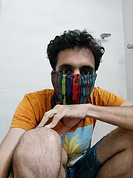 Snapshot of youngcock50 chatting on 12.21.25 youngcock50 online show from 12.21.25