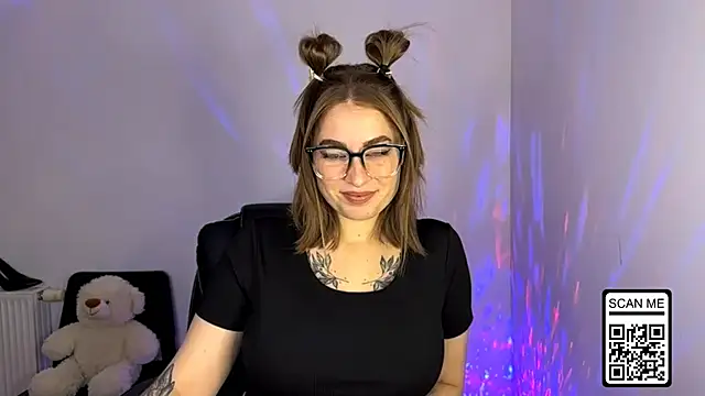 Snapshot of Ruthless_111 chatting on 11.05.25 Ruthless 111 online show from 11.05.25