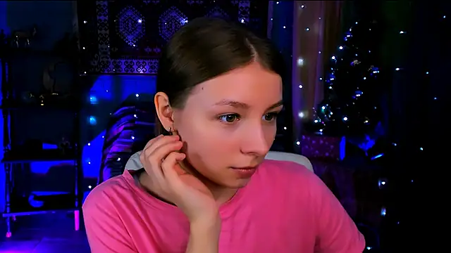 JulieDaniel online show from 12.23.25