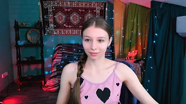 JulieDaniel online show from 04.24.26