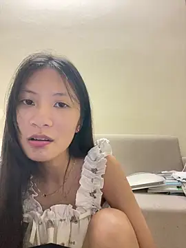 Lil-Gi online show from 10.30.25