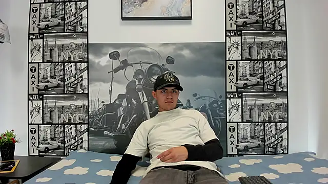 Light Haze online show from 10.22.25