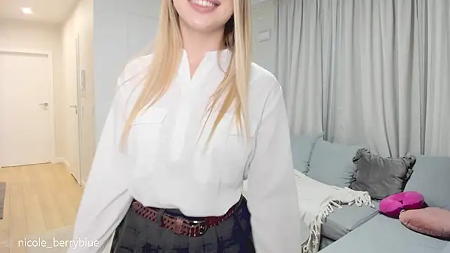 nicole blueberry online show from 09.29.25